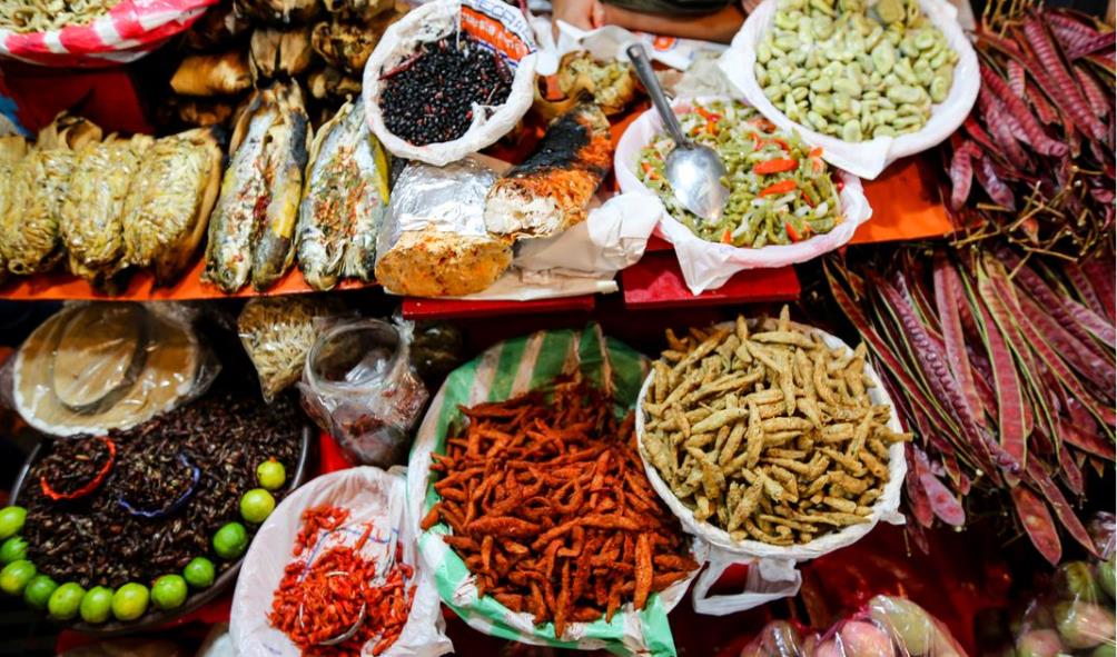 Mexican market food tour 