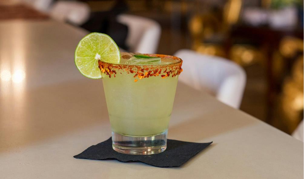 Tequila vs Mezcal cocktails