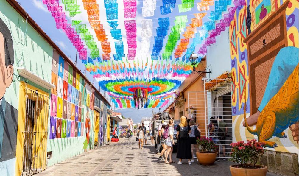 Mexico''s joyful towns 