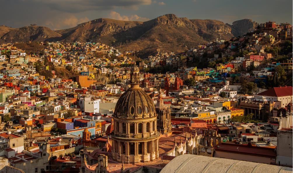 Mexico''s coastal living 