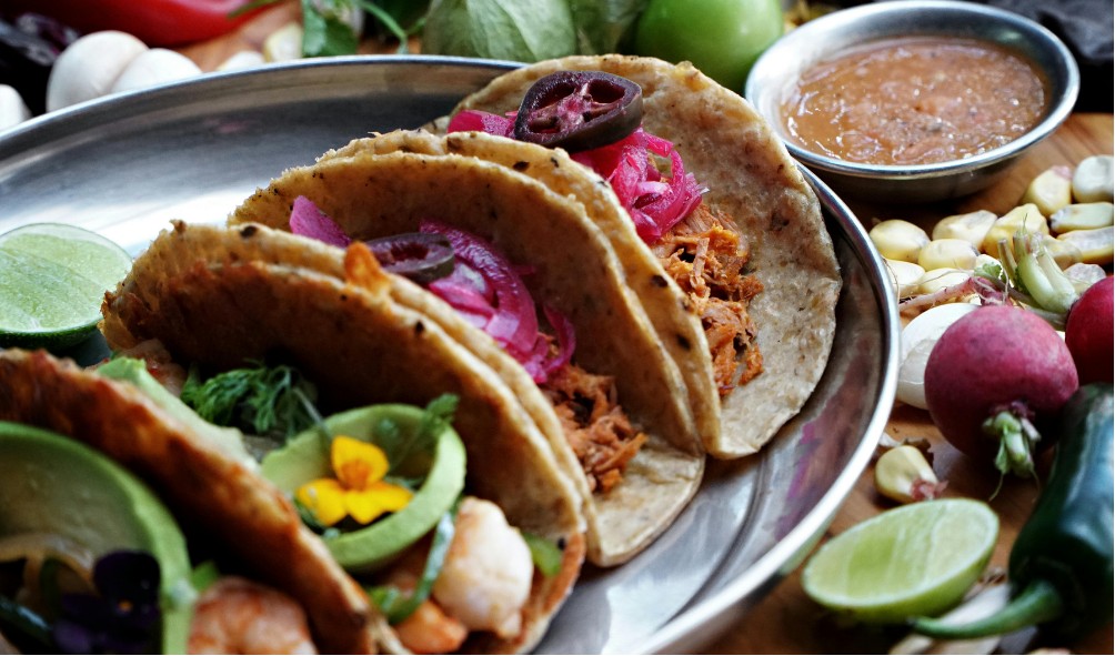 Colorful Mexican dishes 